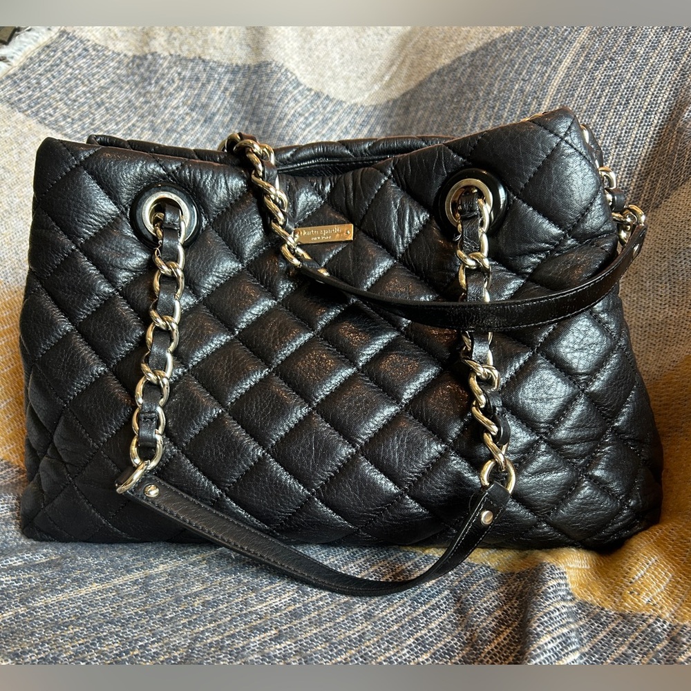 Kate Spades ♠️ Quilted “MaryAnne” Gold Coast shoulder bag. GUC